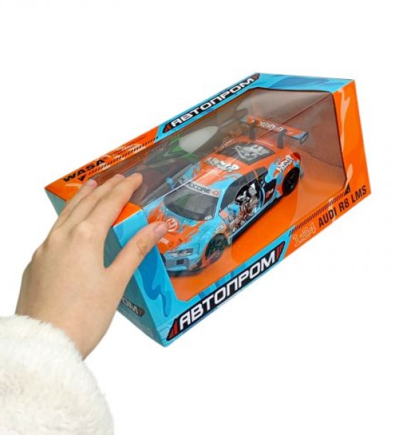 Машина мет.1:24 Audi R8 LMS