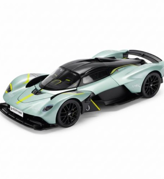 Автомодель - Aston Martin Valkyrie (зелений, 1:18)