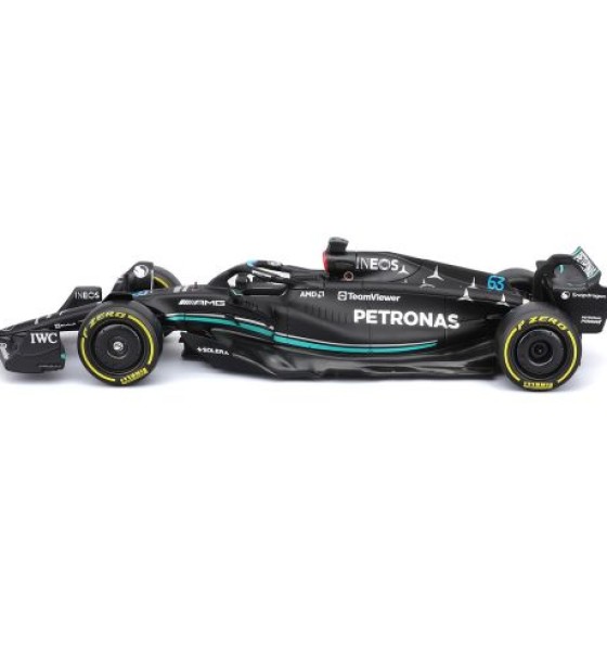 Автомодель з фігуркою - Mercedes-AMG F1 W14 E Performance (1:24)