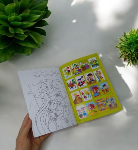 Книжка-розмальовка "Казкові історії"