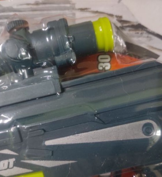 Уцінка. Багатофункціональний автомат "Force combat" Не стріляє присосками, кульки та паралонові пістони стріляють, пошкоджена упаковка
