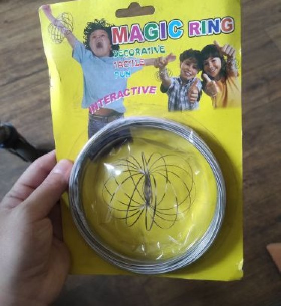 Уценка. Антистрес іграшка "Magic Ring" - Брудна, примята
