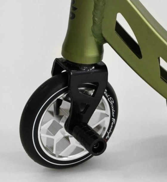 Самокат трюковий "Best Scoote" (HIC-система, ПЕГИ, алюмінієвий диск та дека, колеса PU, d=120 мм, ширина керма 58 см)