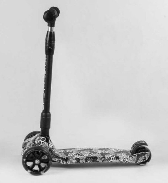 Самокат триколісний "Best Scooter" (складне алюмінієве кермо, 3 колеса PU зі світлом, переднє 130х35 мм, заднє 80х45 мм, в коробці)