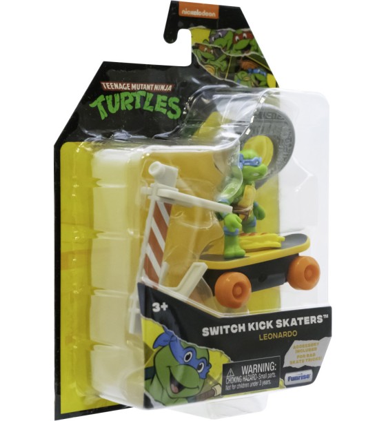 Ігровий набір Funrise TMNT Черепашки-ніндзя класичні Скейтбордист з лаунчером Леонардо (71040)