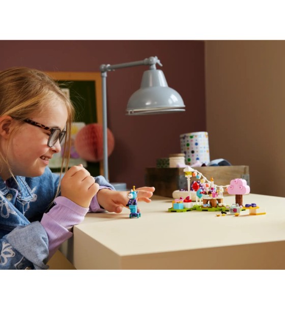 Конструктор LEGO Animal Crossing Вечірка з нагоди дня народження Julian 170 деталей (77046)