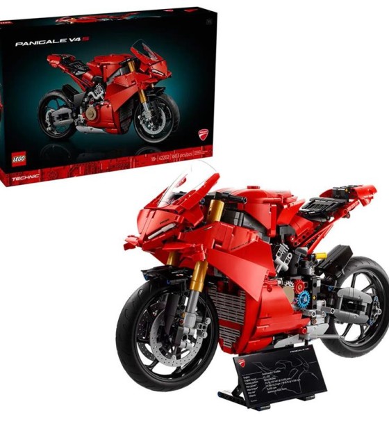 Конструктор LEGO Technic Мотоцикл Ducati Panigale V4 S (42202)