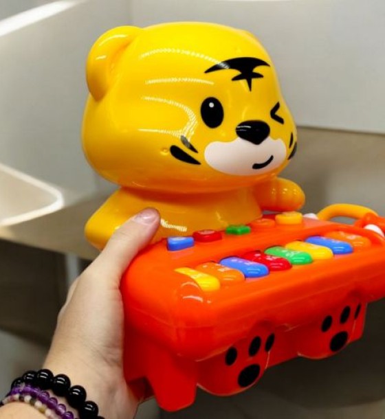 Інтерактивна іграшка "Little Tiger Piano" (23 см)