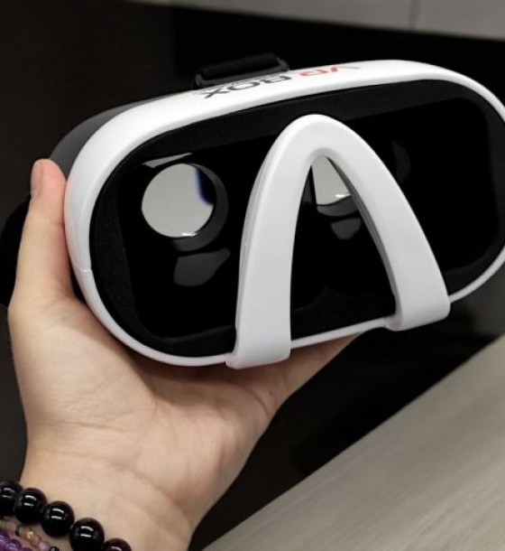 Окуляри віртуальної реальності для смартфона "VR Box", білі