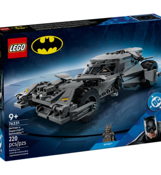 Конструктор LEGO Super Heroes Бетмобіль із фільму «Бетмен проти Супермена» (76331)